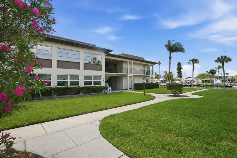 5108 Amulet Dr #205, FL