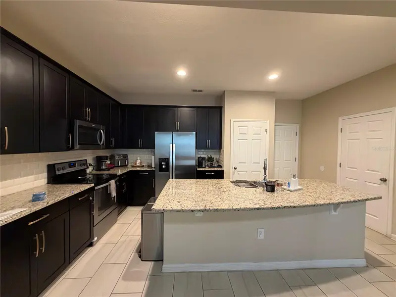 5686 Cypress Hill Rd, FL