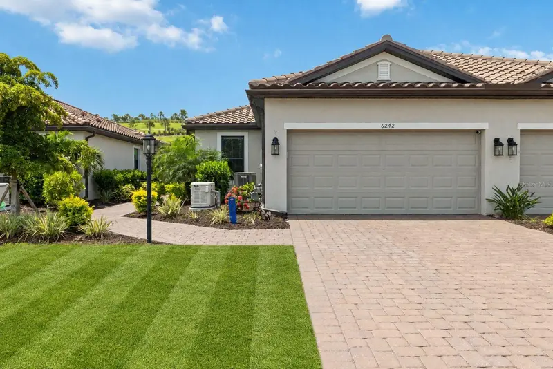 6242 Grandview Hill Ct, FL