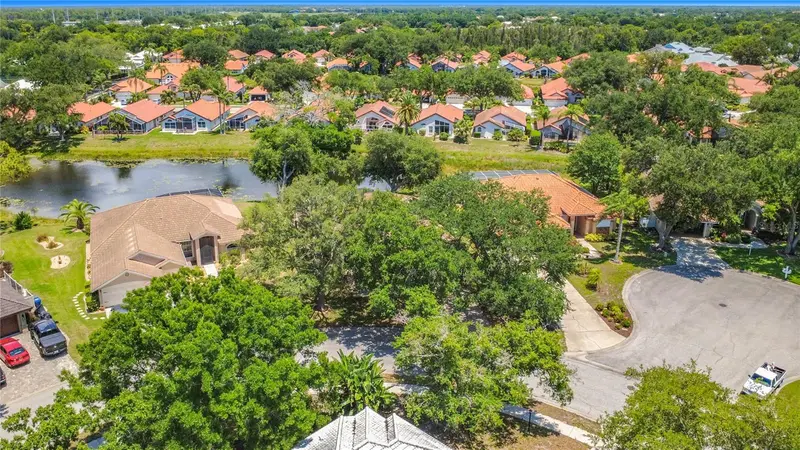 1216 Whitney Dr, FL