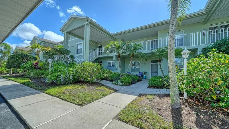 4655 Tower Hill Ln #2414, FL