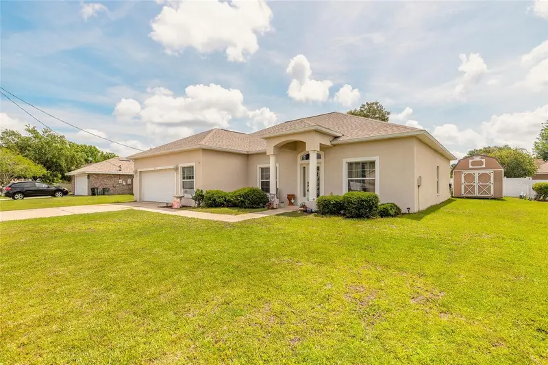 8 Lamoyne Ln, FL