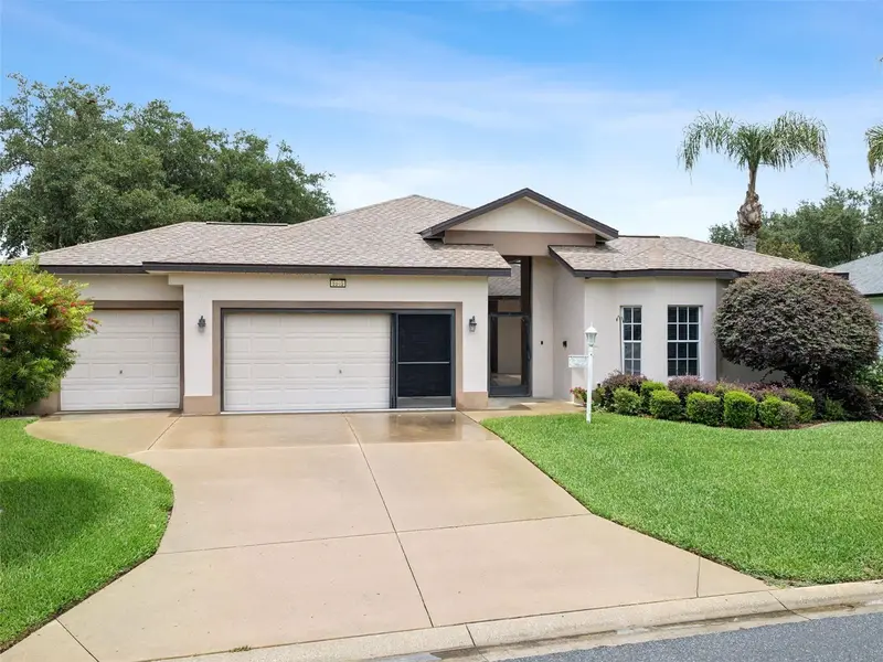 5545 Squires Dr, FL