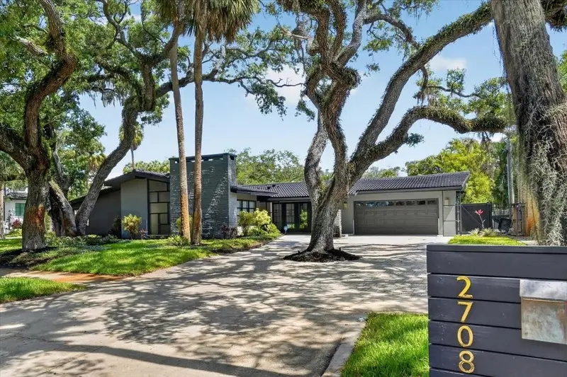 2708 N Dundee St, FL