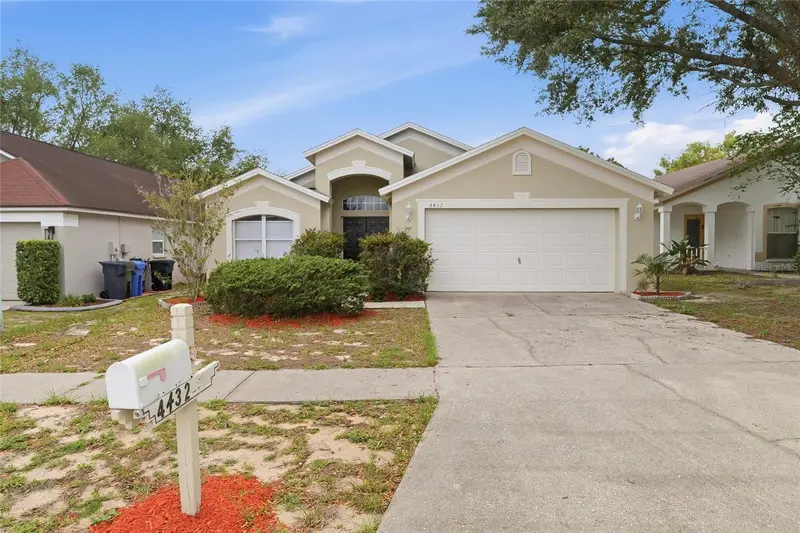 4432 Horseshoe Pick Ln, FL