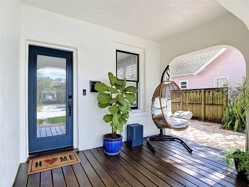 105 W Elm St, FL