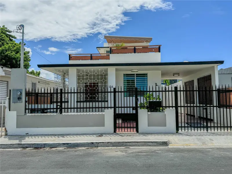 134 Maria Moczo, PR