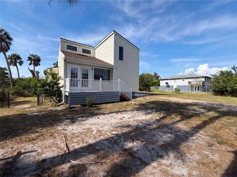516 42nd Street Ct W, FL