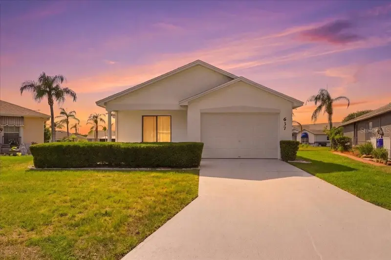 637 Cockatoo Loop, FL