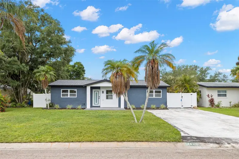 4430 Carson St Ne, FL