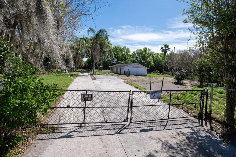 2910 Frank Moore Rd, FL
