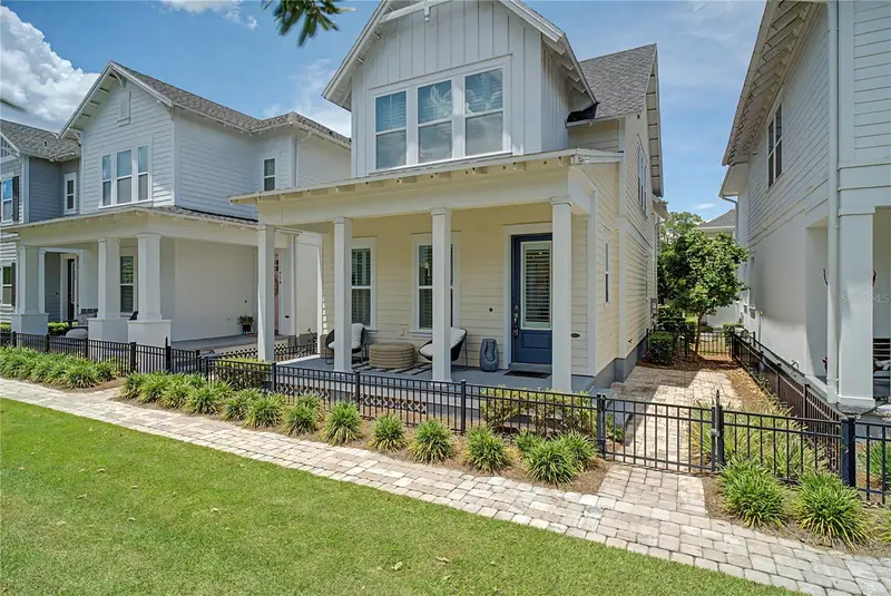 914 Trowman Aly, FL
