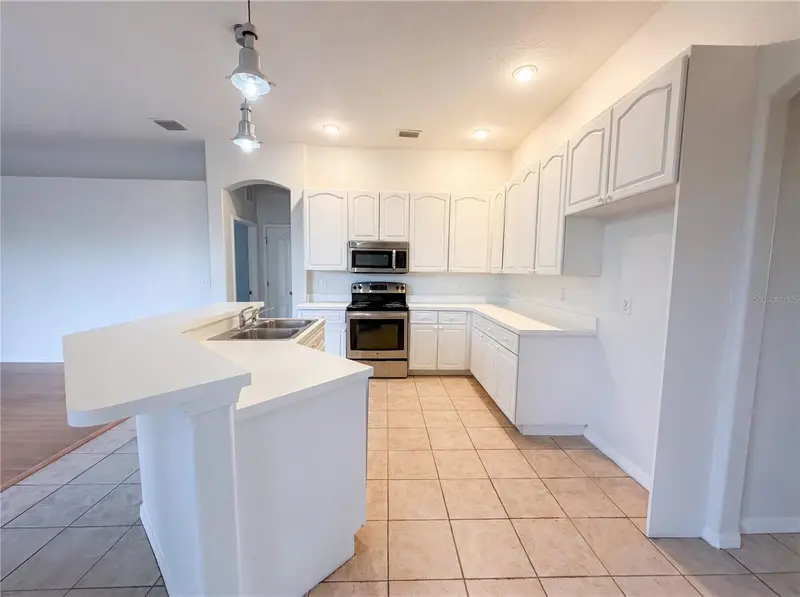 203 Taylor Bay Ln, FL