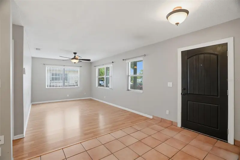4307 W Wisconsin Ct, FL