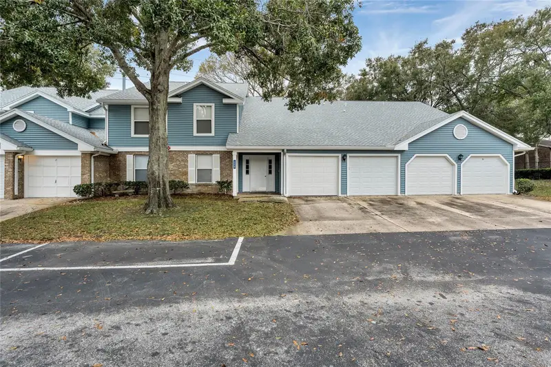2258 Coach House Blvd #804, FL