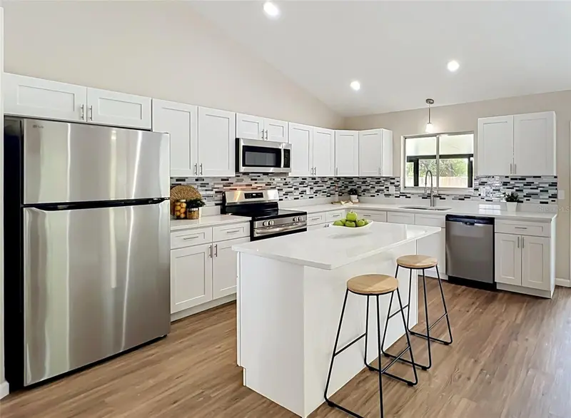 7672 Telford Ct, FL
