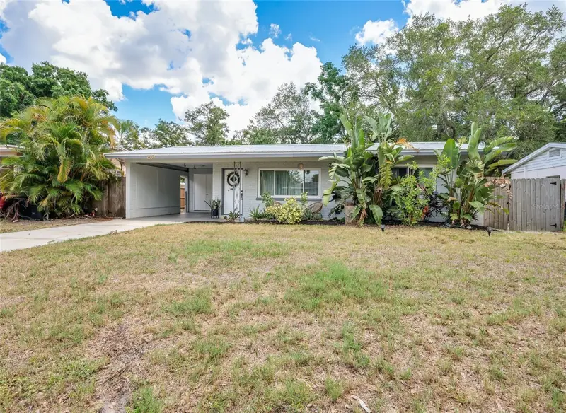 2654 Grand Cayman St, FL