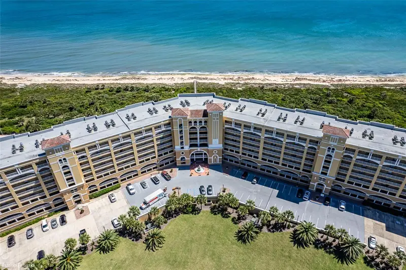 60 Surfview Dr #208, FL