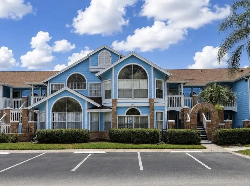 2747 N Poinciana Blvd #10, FL