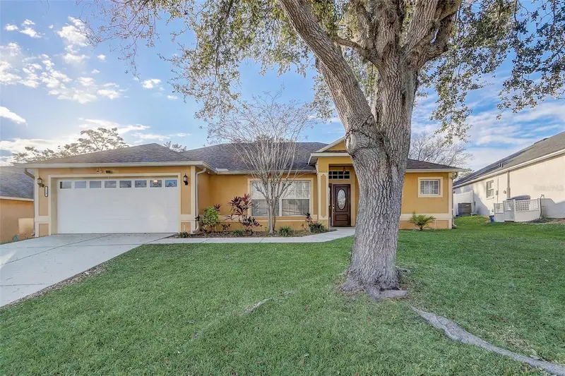 129 Compass Rose Dr Brk, FL