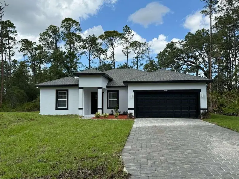 3831 Poinciana Dr, FL