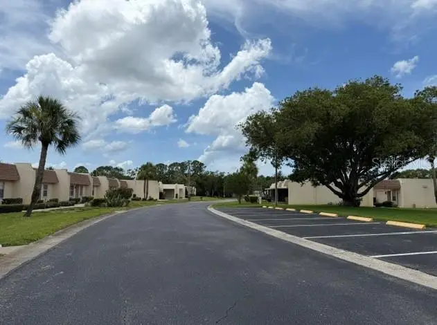 11130 Carriage Hill Unit 1 Dr #1, FL
