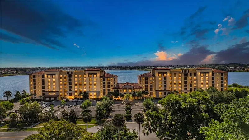 16300 County Road 455 #401, FL
