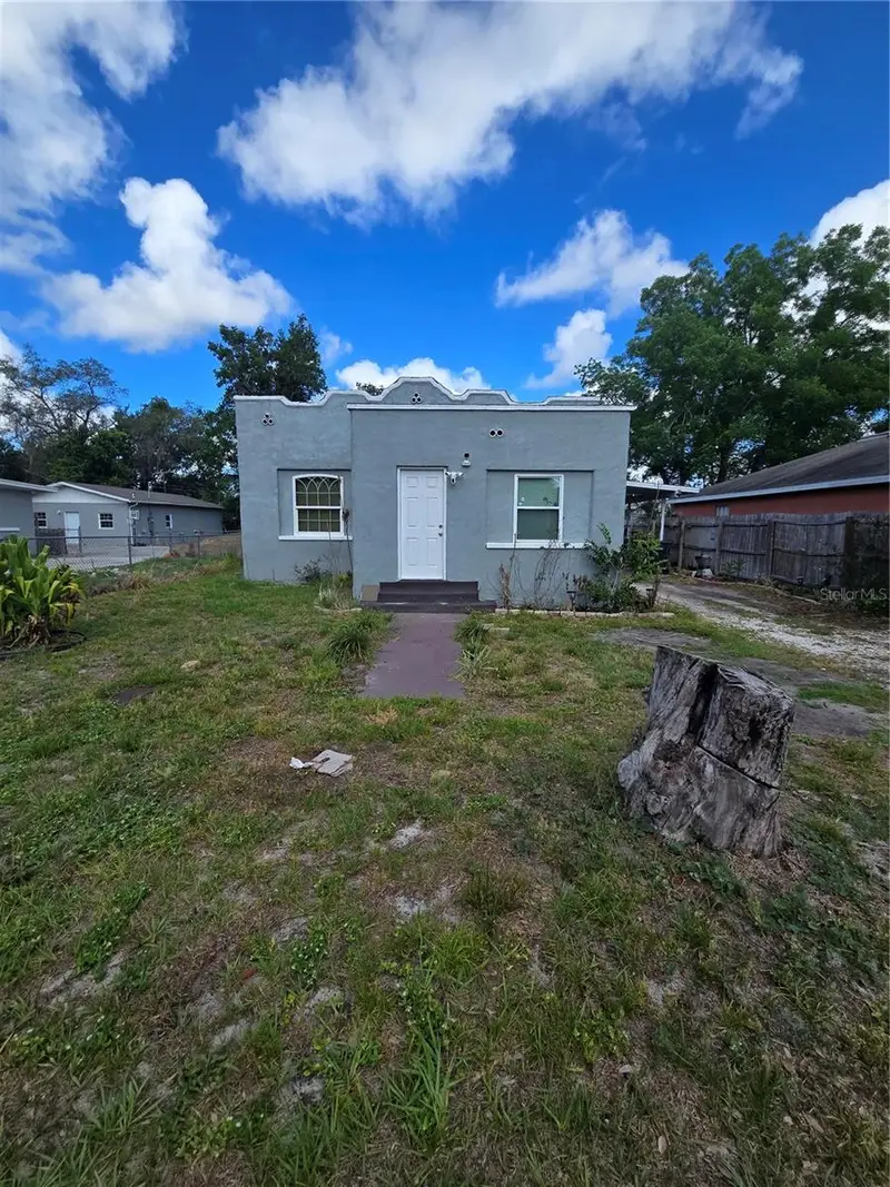 1220 33rd St Nw, FL