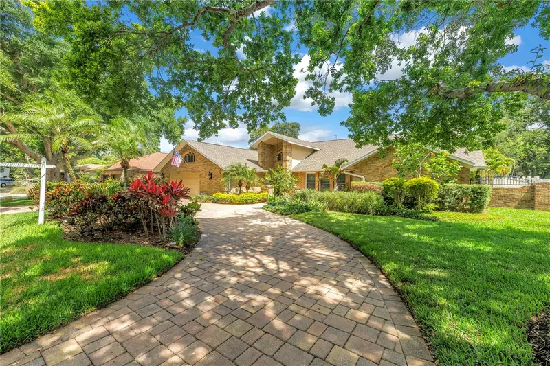 12399 Oaks Ln, FL
