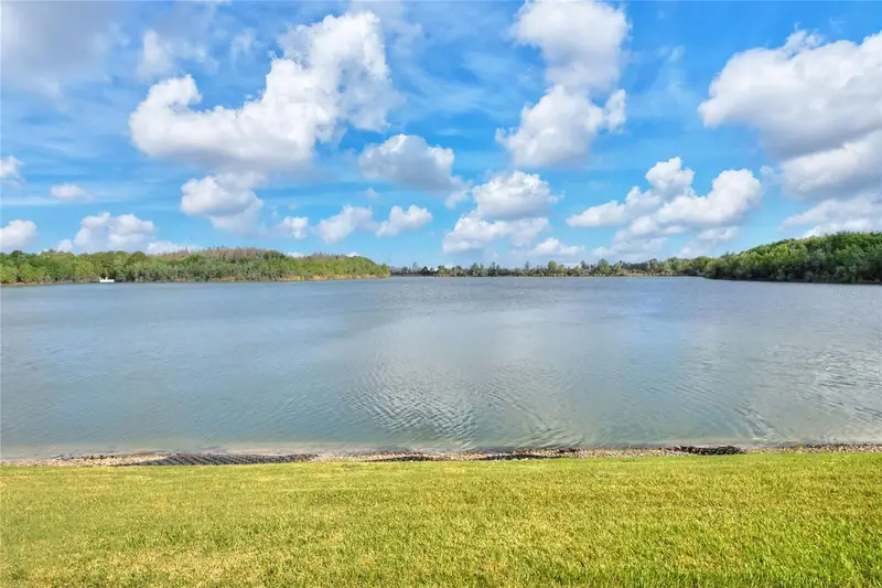 3933 Serenade Ln, FL