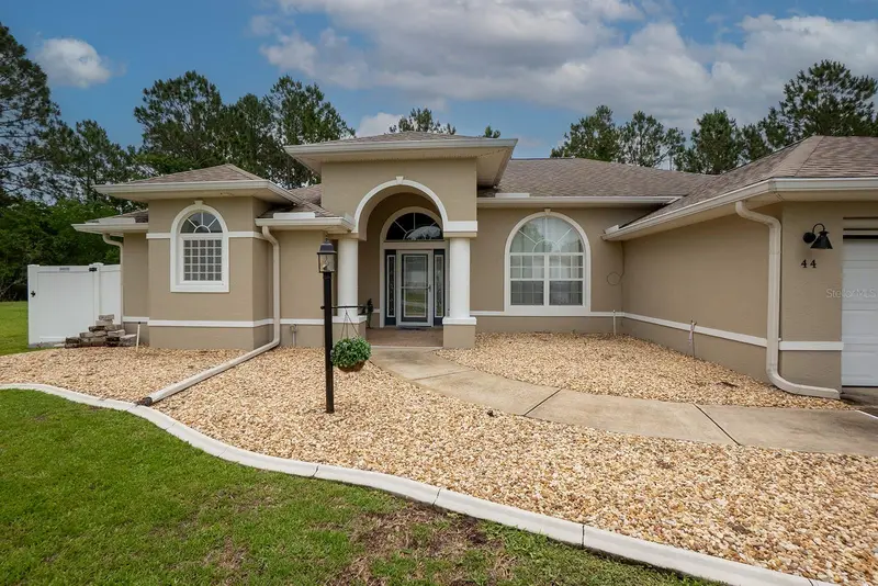 44 Leidel Dr, FL