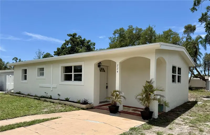 224 W Cornelius Cir, FL