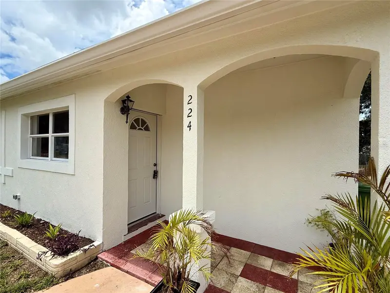 224 W Cornelius Cir, FL