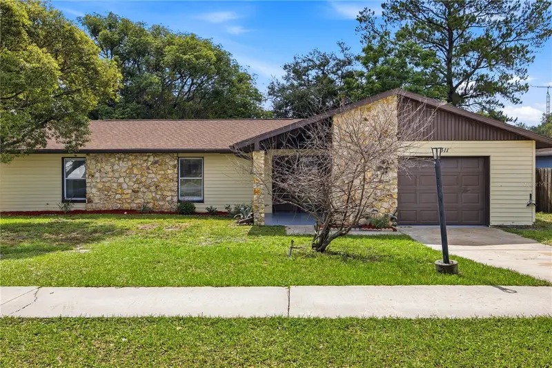 311 Marion Oaks Dr, FL