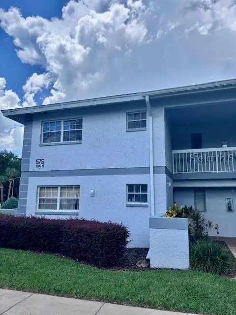 576 Fairways Ln #M104, FL