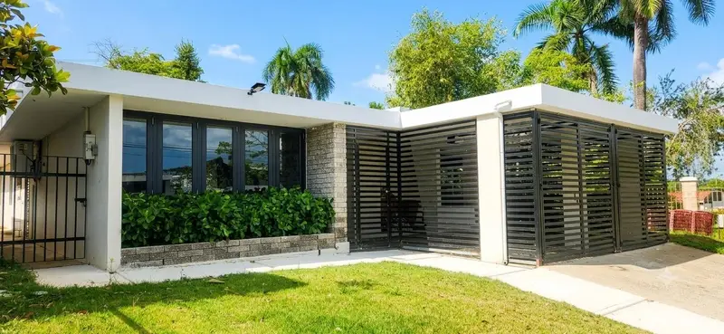 Urb Parkville Ave. Lopategui, PR