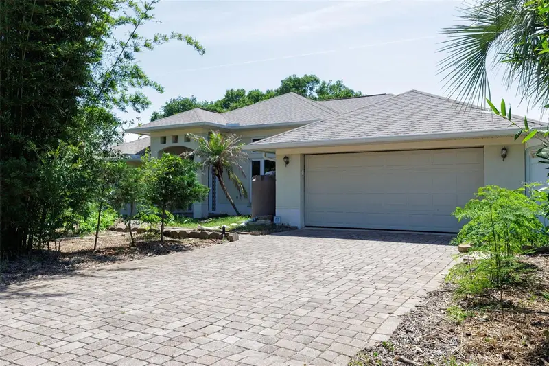 6 Fairhill Ln, FL
