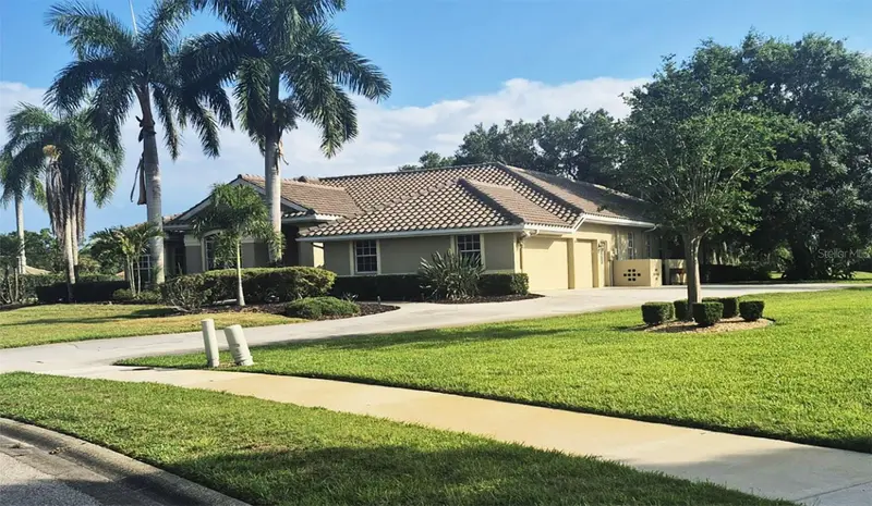 8333 Eagle Lake Dr, FL