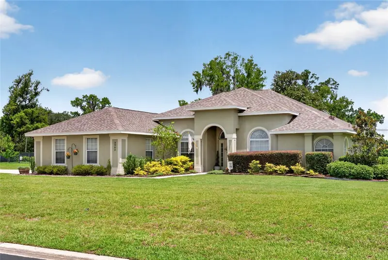 3903 Se 38th Loop, FL