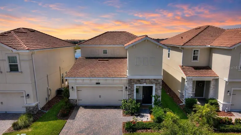 8736 Pacific Dunes Dr, FL