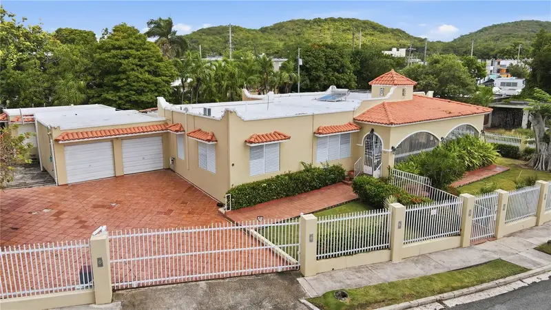 241 B Ave, PR