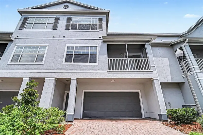 2460 Grand Central Pkwy #9, FL