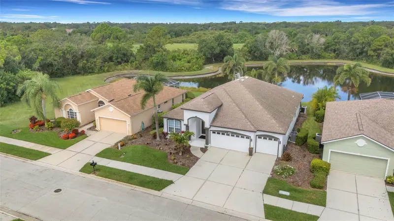 374 Londonderry Dr, FL