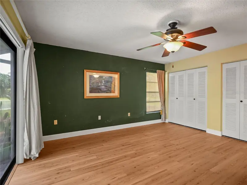 Lee Vista pending