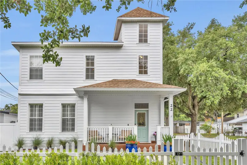 22 E Hazel St, FL