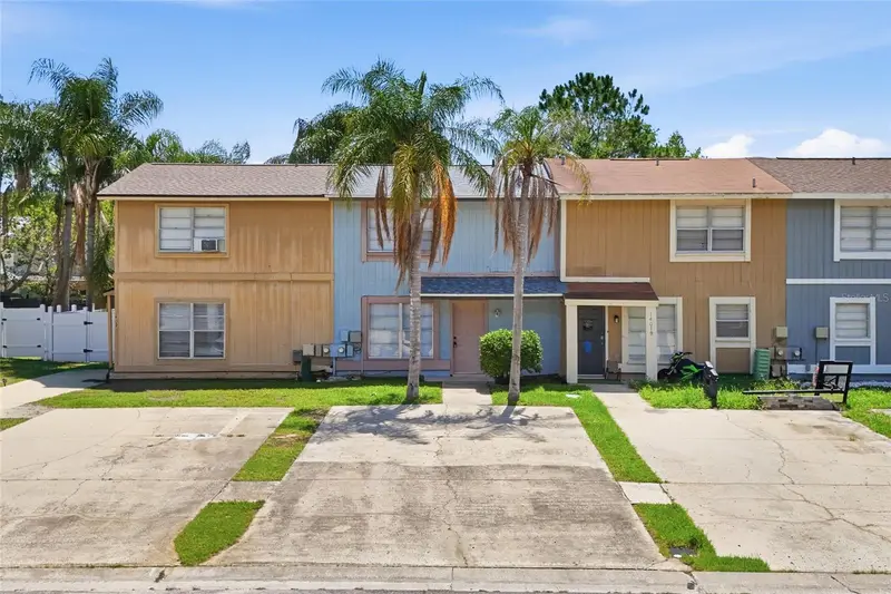 14021 Village Terrace Dr, FL