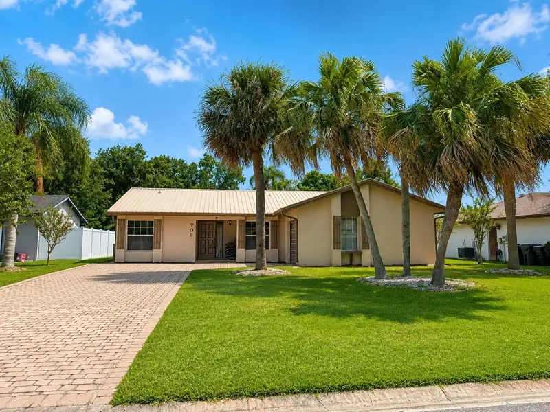 708 Duffer Ln, FL