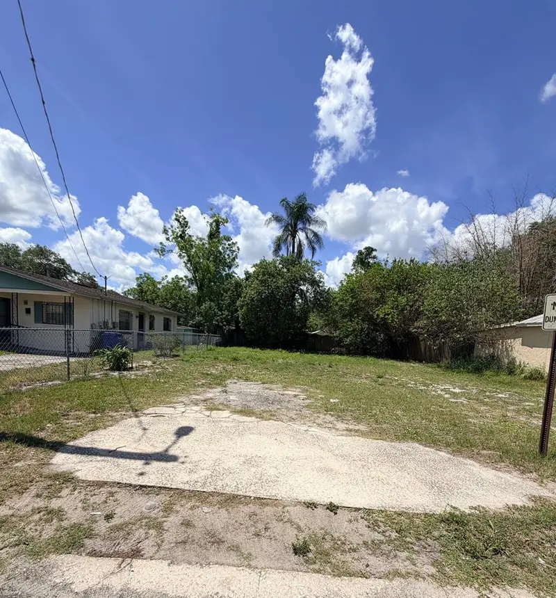 839 Sears Ave Ne, FL
