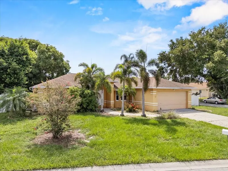 307 Sterling Dr, FL