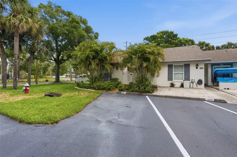 561 Laguna Vista Ct, FL